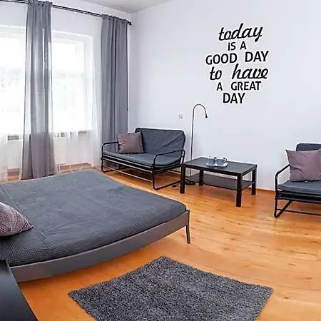 Hotel Mainstation *